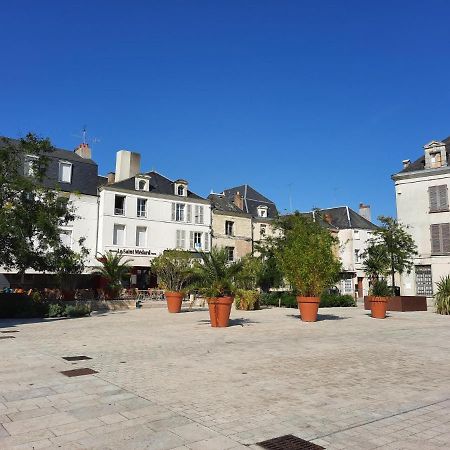 *Appartement Au Bout du Monde Thouars* Extérieur photo
