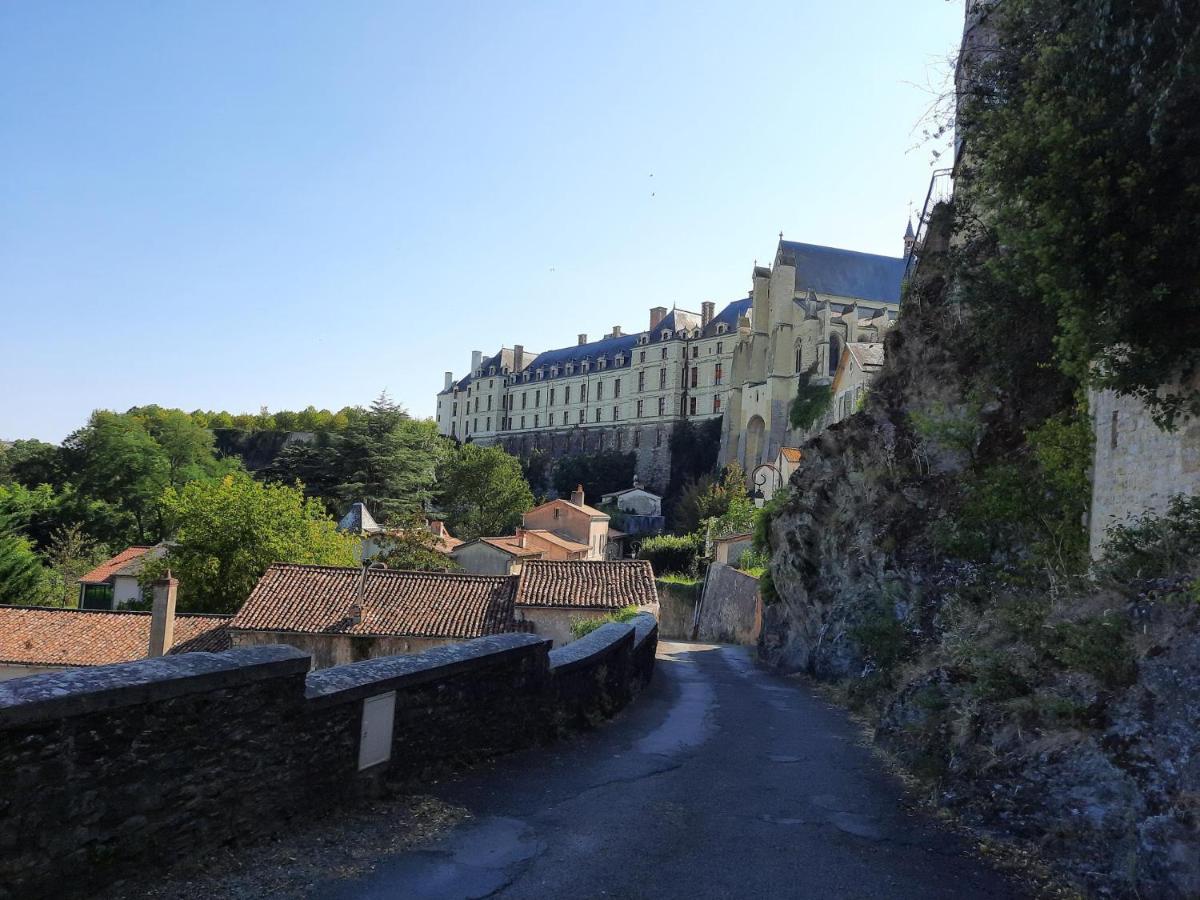 *Appartement Au Bout du Monde Thouars* Extérieur photo